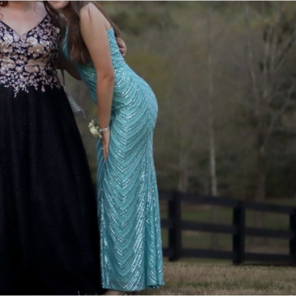 Dillards Prom Dress, size 9/10 - Picture 3 of 7